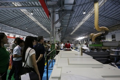 機(jī)械貓考察團(tuán)一行探索智慧科凡 座談會(huì)碰撞思想火花